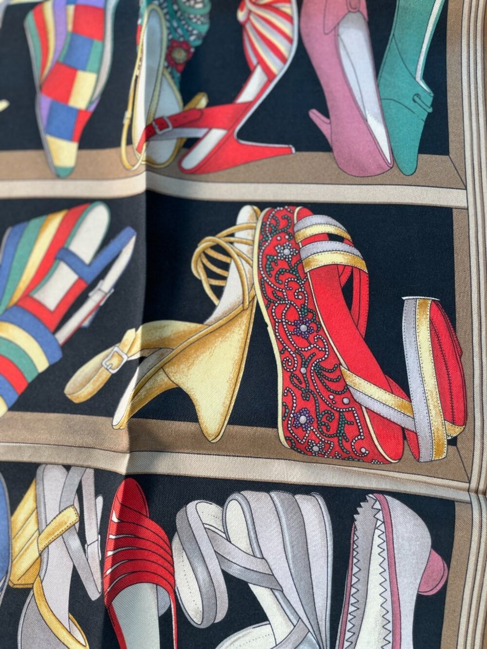 Vintage Salvatore Ferragamo Silk Scarf – Iconic Shoe Print - Picture 6 of 16